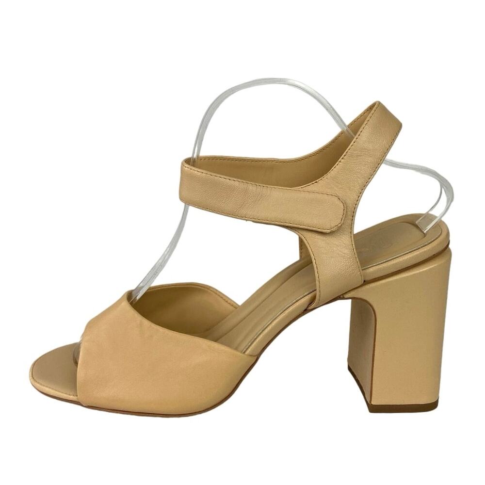 SARTO by Franco Sarto Flexa Natalie Beige Leather Ankle Strap Sandal Size 10M